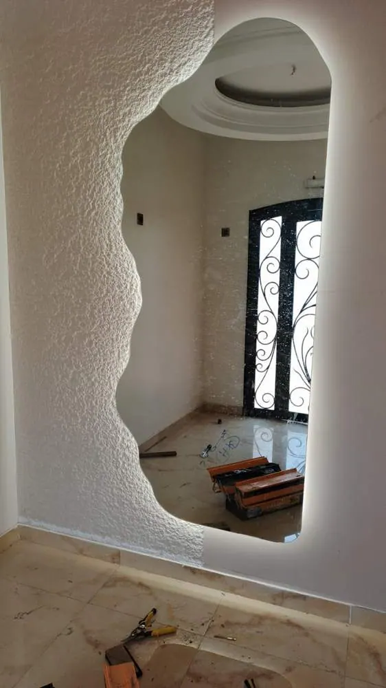 المرايات من أعمال الخبراء للزجاج