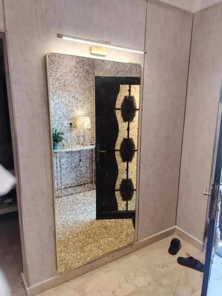 المرايات من أعمال الخبراء للزجاج