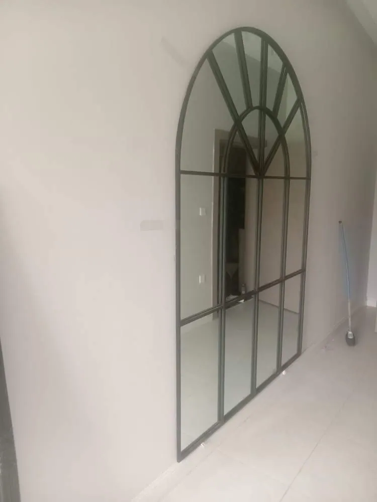 المرايات من أعمال الخبراء للزجاج